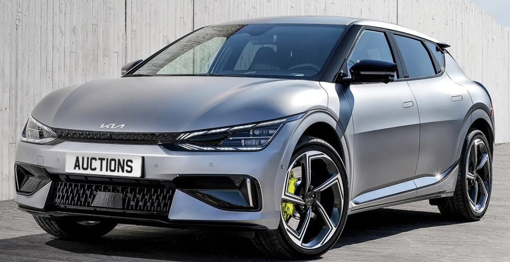 Buying a Private Plate at Auction: What You Need to Know